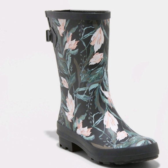 Size 6 & 7 | NWT - Women's Vicki Rubber Boots - A New Day - Black - Picture 3 of 8